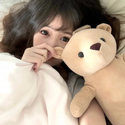年轻的媳妇 海报